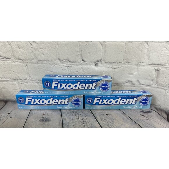 Fixodent Soothing Mint 2.2 Oz Lot Of 3 - Picture 1 of 2